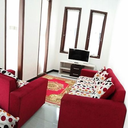 Omah Etan Batu Hostel Batu  Εξωτερικό φωτογραφία