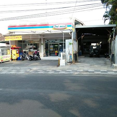 Omah Etan Batu Hostel Batu  Εξωτερικό φωτογραφία