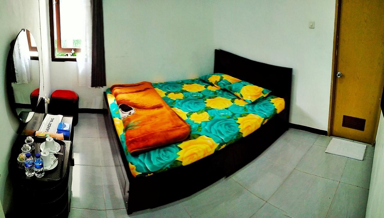 Omah Etan Batu Hostel Batu  Εξωτερικό φωτογραφία